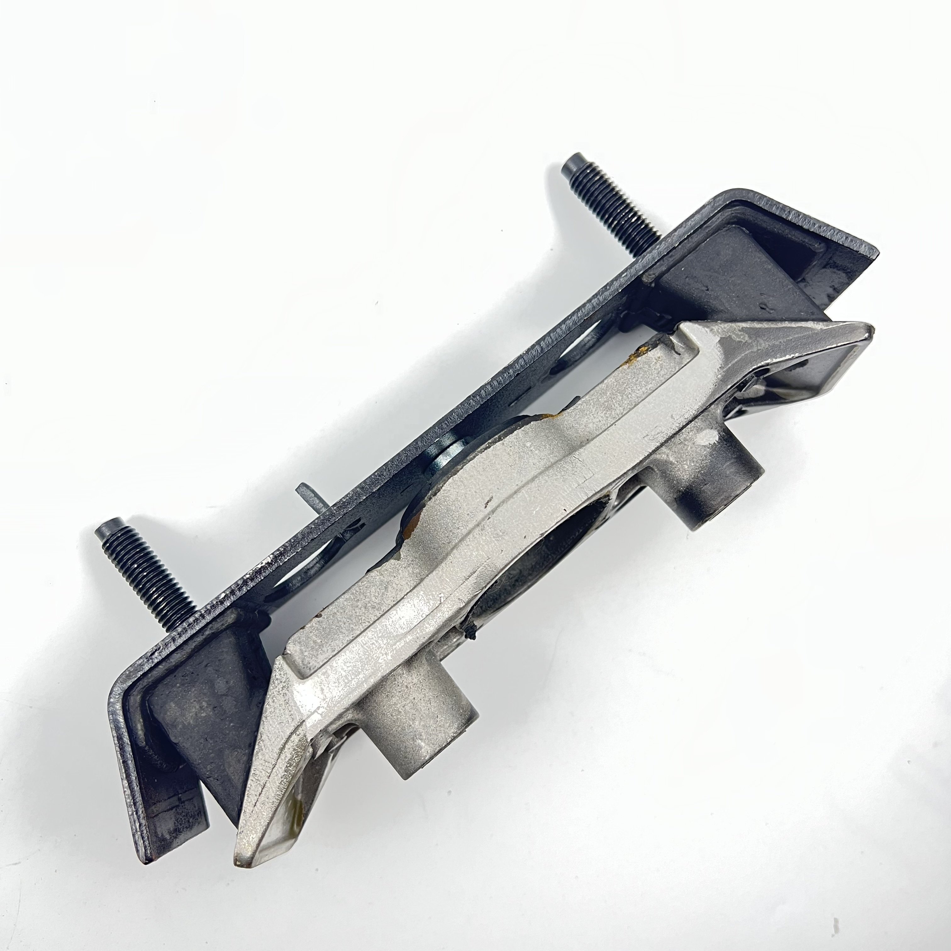 Transmission Trans Mount 20934789 20934788 92200272 for CHEVROLET CAMARO 3.6L V6 2010-2015
