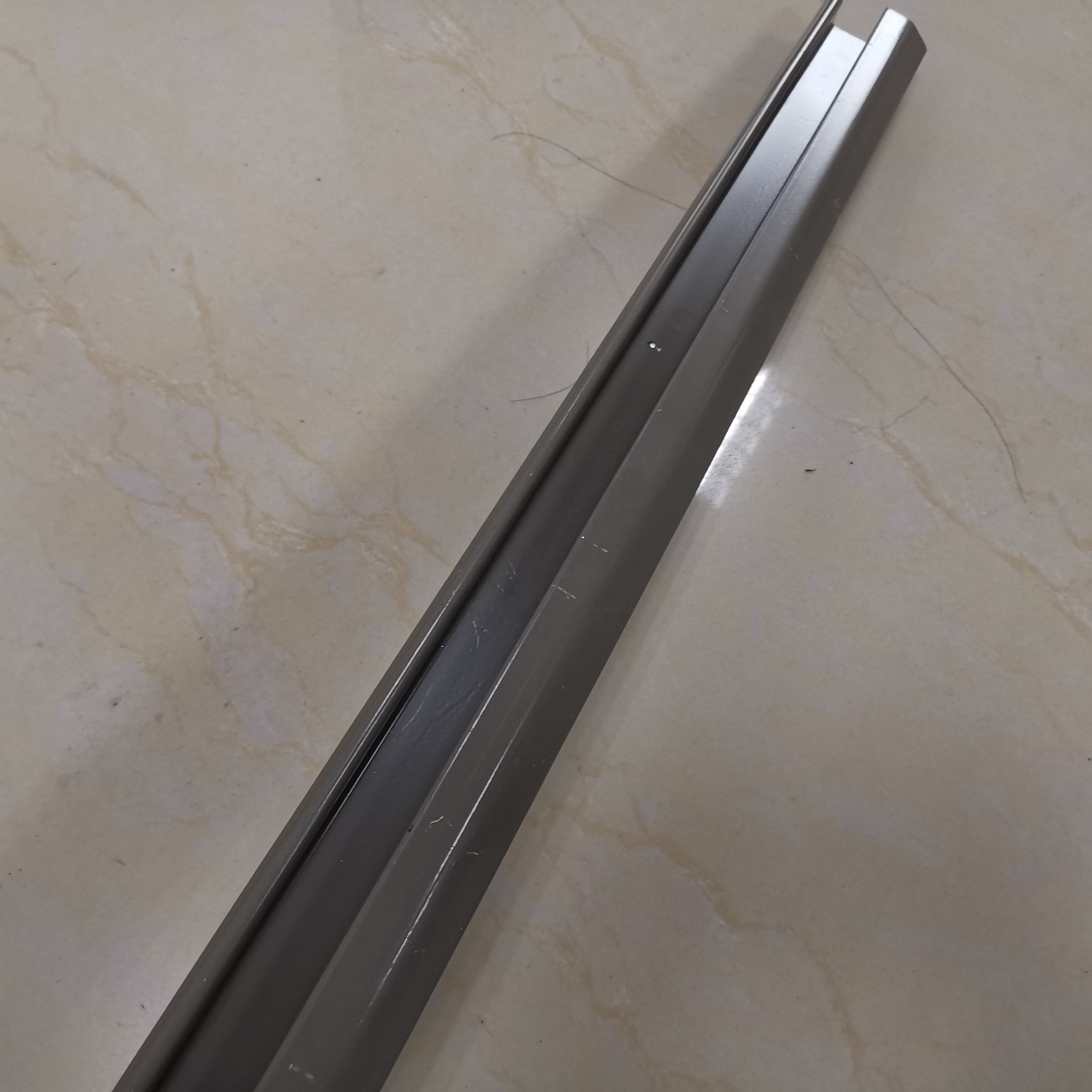 SAIC MAXUS V80 the Major Axis Sliding Door Middle Rail C00003555-4100