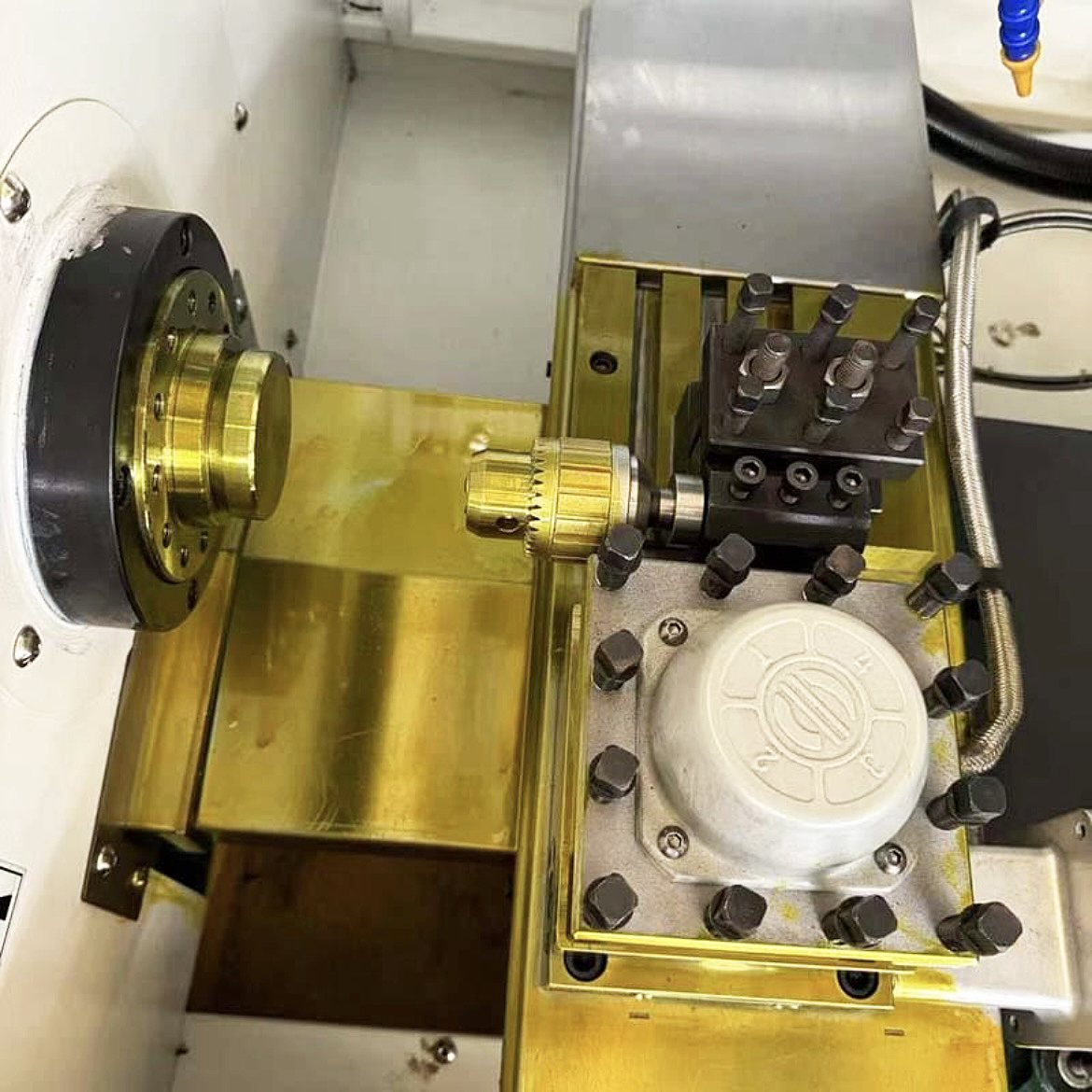 Instrument CNC Lathe Ck6130 Mini Cnc Machines for Metal With a Cast-Iron Bed Cnc Flath Lathe Machine