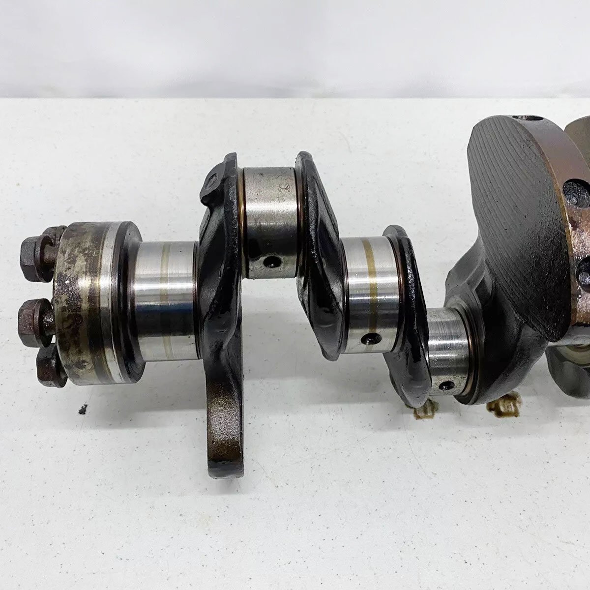 2.4L 8V Z24 Z24i Pathfinder Datsun 720 SOHC Engine Crankshaft 12201-30W80 for Nissan PICK up KING CAB TERRANO VANETTE URVAN