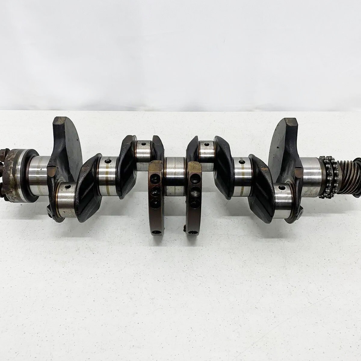 2.4L 8V Z24 Z24i Pathfinder Datsun 720 SOHC Engine Crankshaft 12201-30W80 for Nissan PICK up KING CAB TERRANO VANETTE URVAN