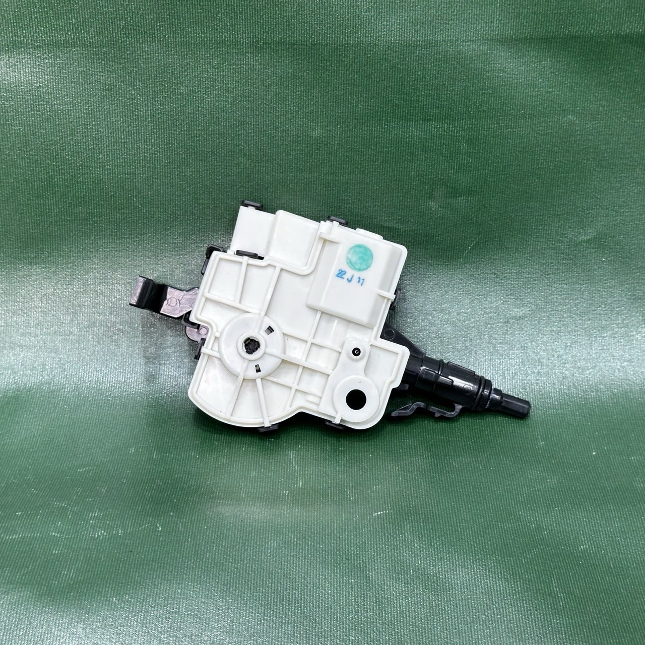 77030-48100 Turn on the motor in the fuel tank FOR TOYOTA VENZA