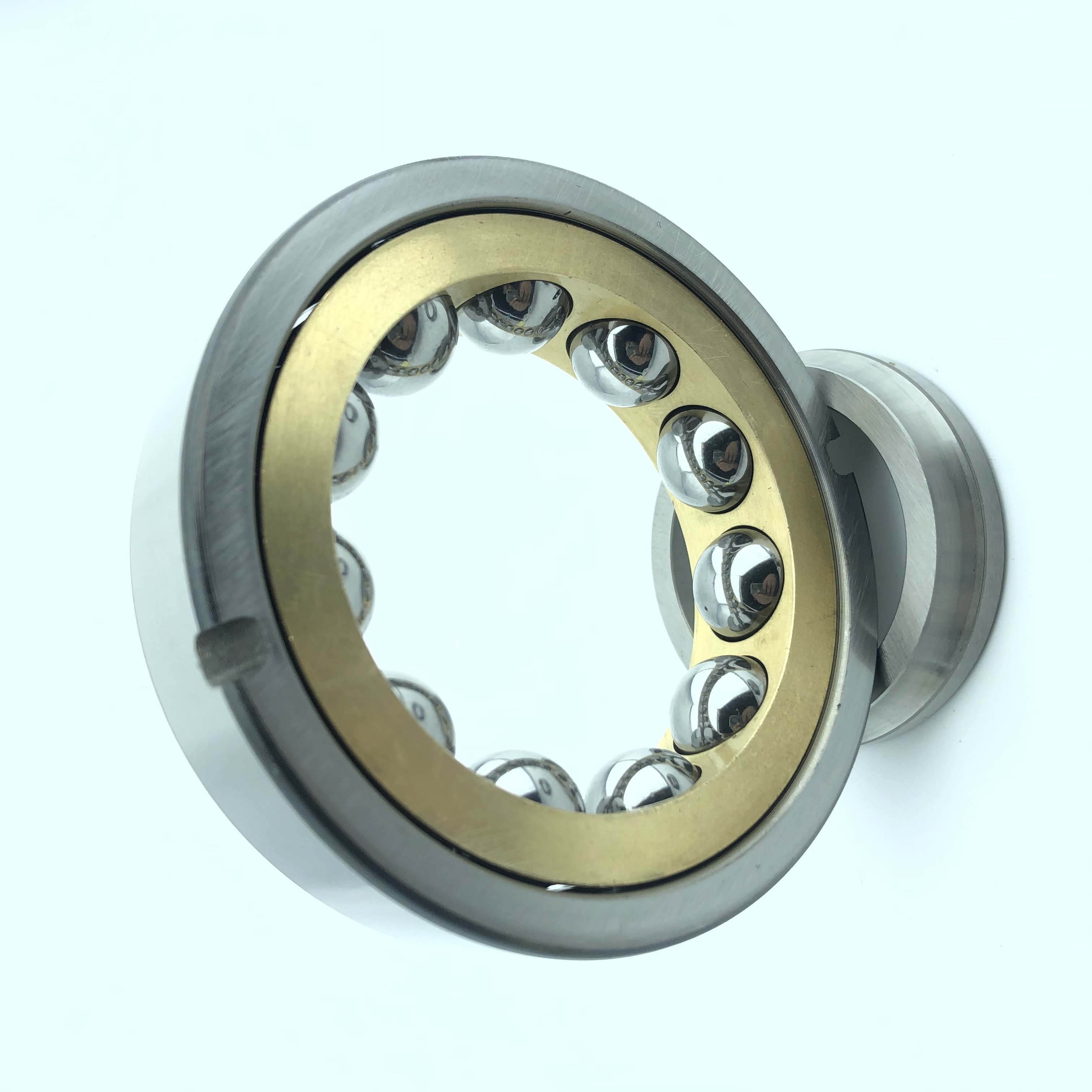 New Factory Brass Cage High Precision Angular Contact Ball Bearing QJF240M QJF240 QJF310 for Automobile Engine