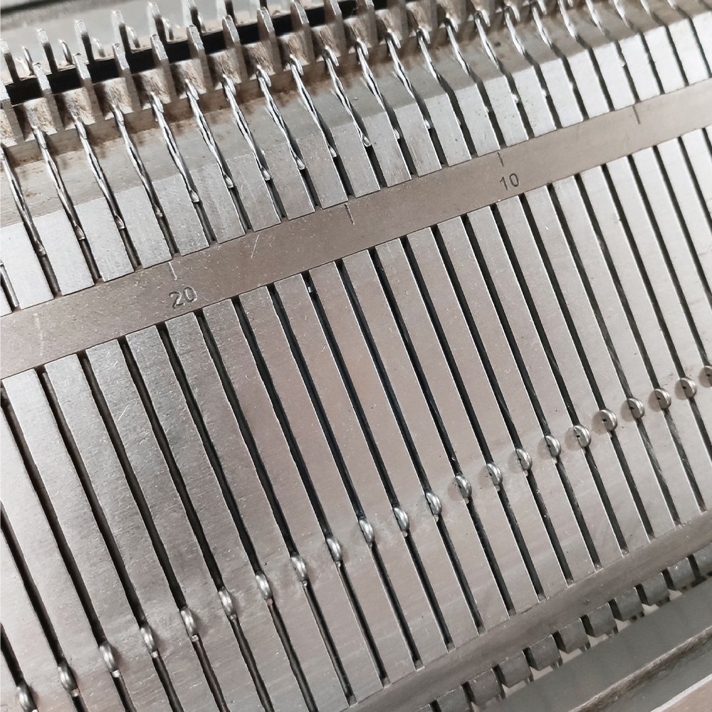 Multi-function Multi-gauge Manual Sweater Flat Knitting Machine with Best Price