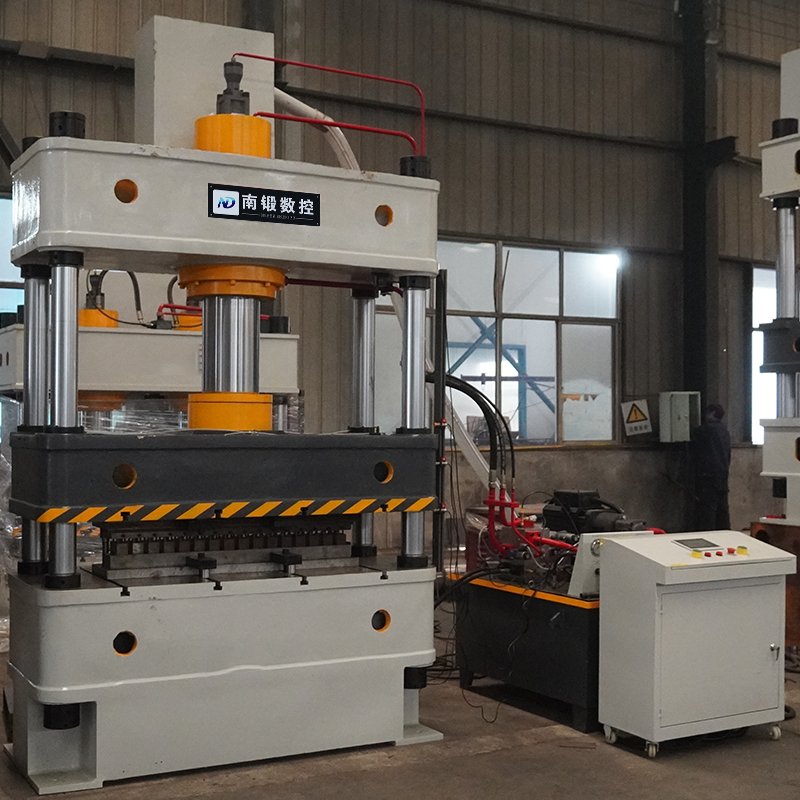 NADUN 150T Four Posts Three- Beam Hydraulic Press Machine with Big Worktable for Workpiece Casting