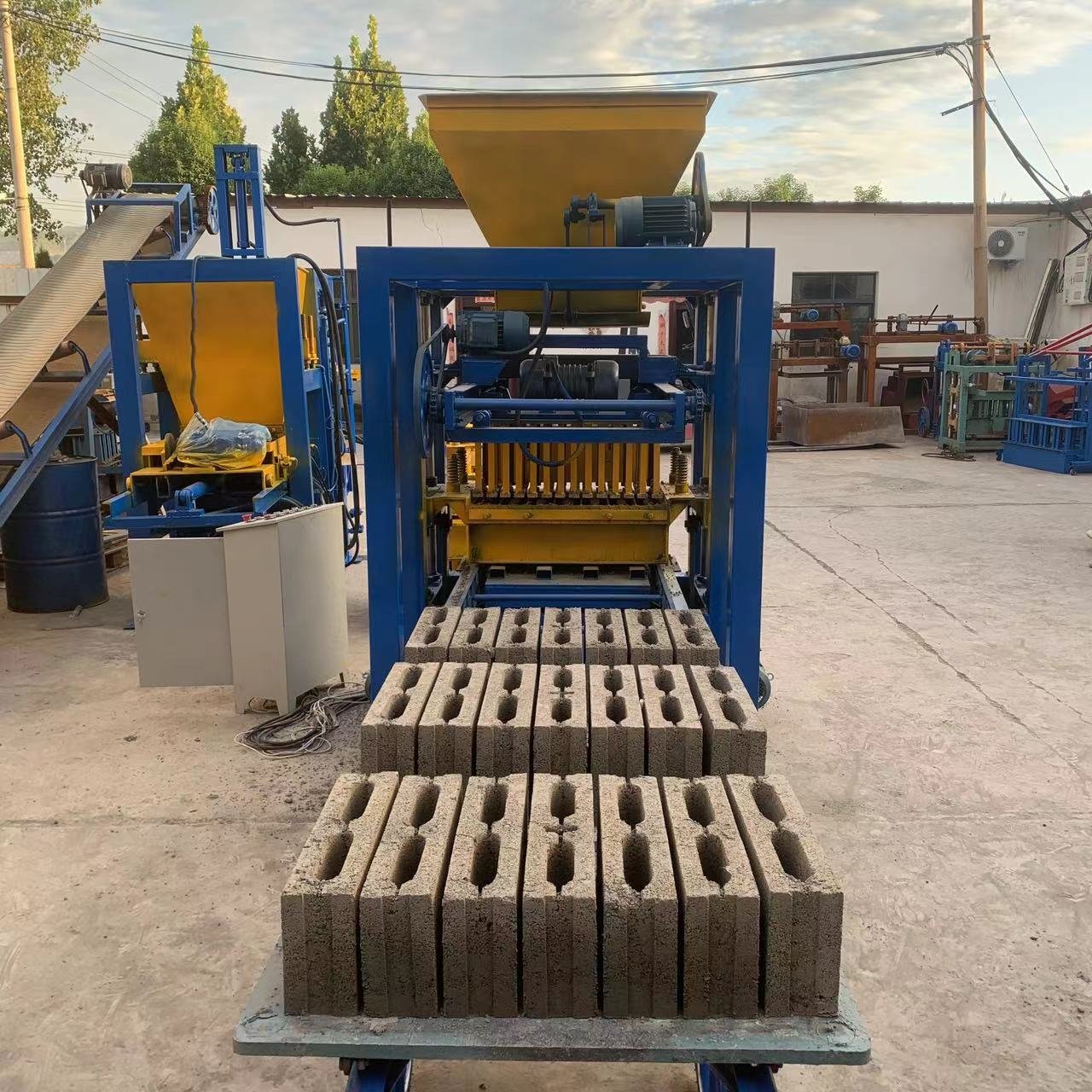 Multi Functional Semi-automatic Button Type Cement Non Burning Brick Machine, Cost-effective Cement Block Machine