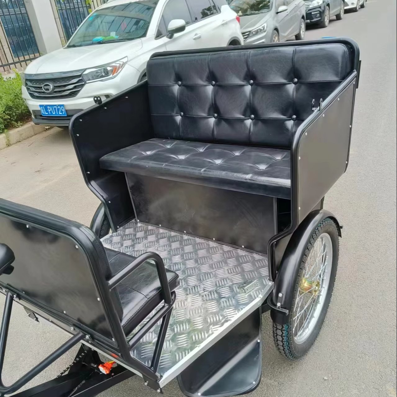 Electric Rickshaw Rear Motor Rickshaw for Passengers