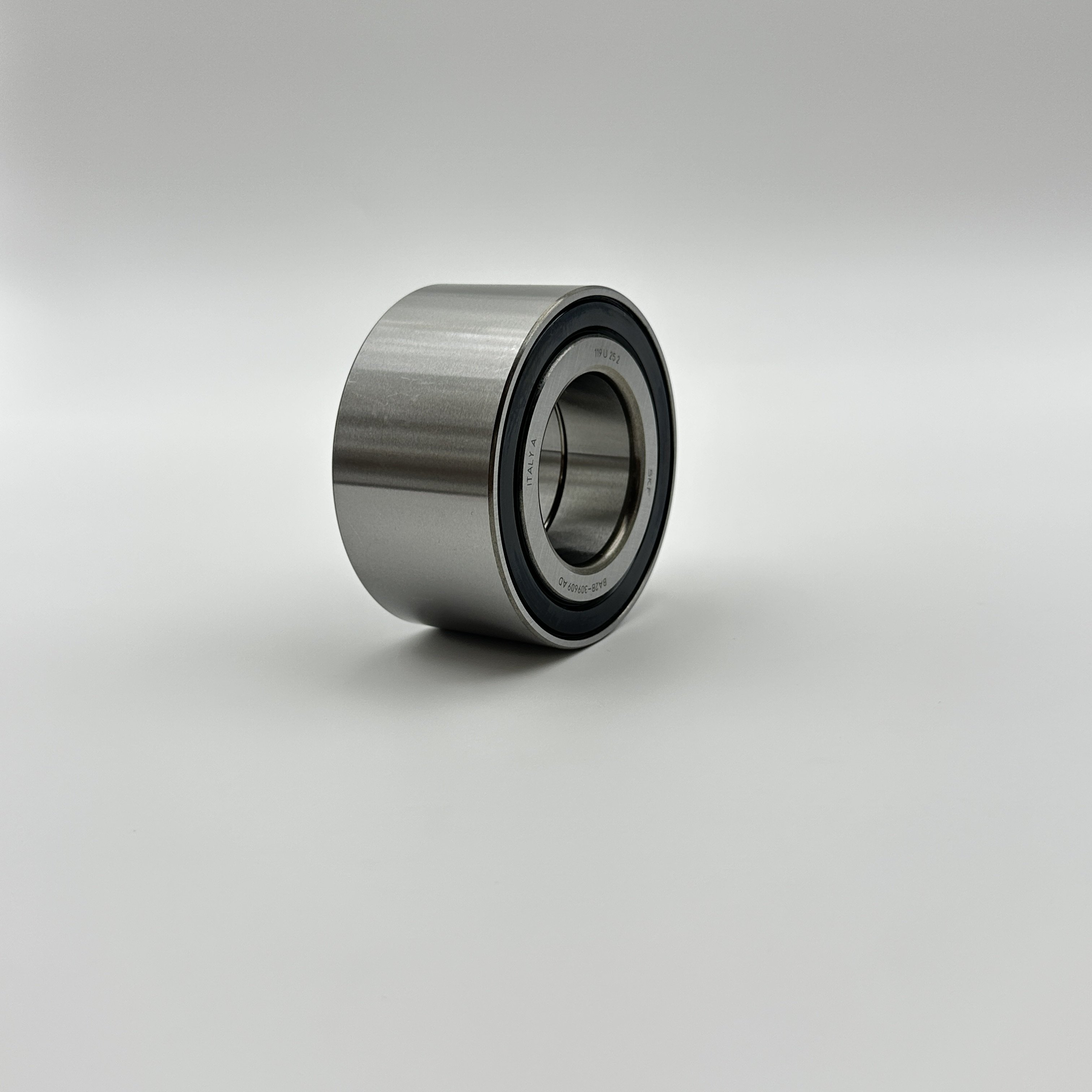 In Stock Auto Front Wheel Hub Bearing for Benz BMW Haval Hyundai Mitsubishi Honda Toyota Suzuki Buick Hyundai Nissan Haval