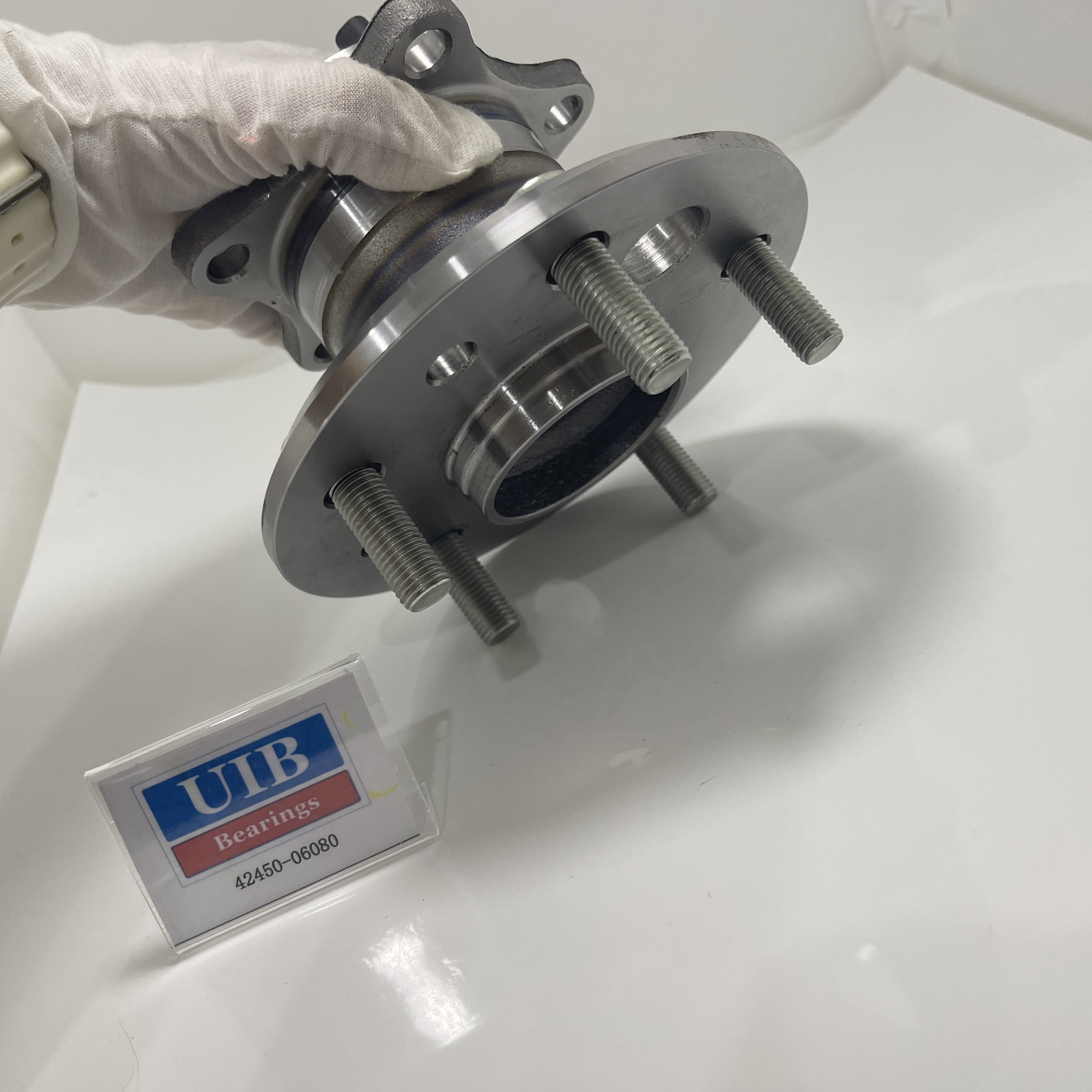 WHEEL BEARING HUB UNIT OEM 42450-06080 High Quality Bearing Factory