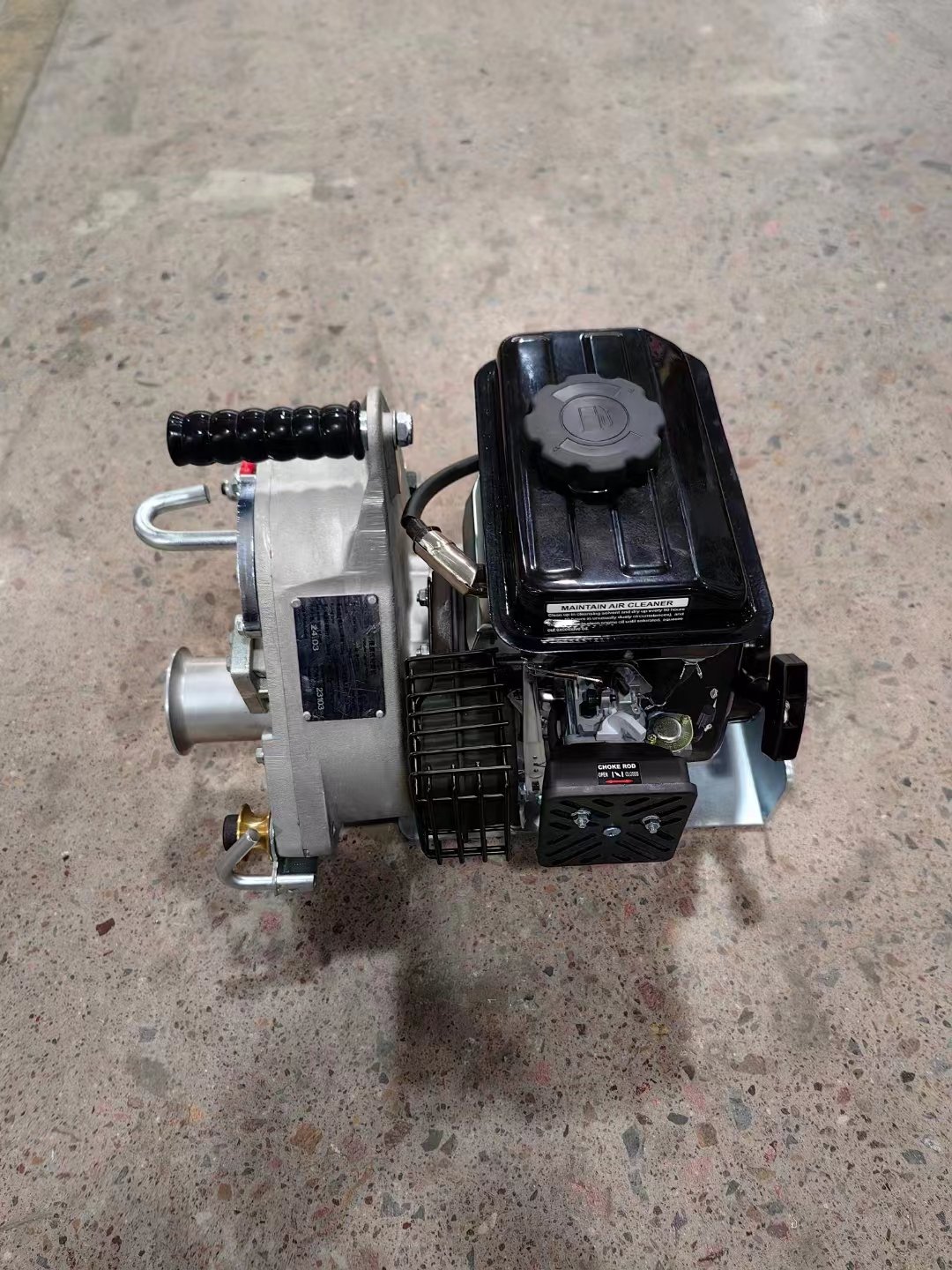 Portable Gasoline Winch Capstan 1000kgs Pulling Capacity GXH-50 Engine with Automatic Clutch