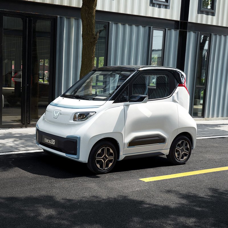 Wholesale 2024 Wuling Nano New Energy Vehicles 3 Door 2 Seats Hatchback 0KM Used Car Wuling Nano Mini Ev Car Electric for Adults