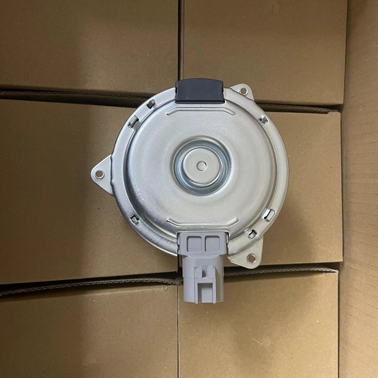 Radiator Cooling Fan Motor for Toyota Vios Yaris 16363-0Y040 268000-8030