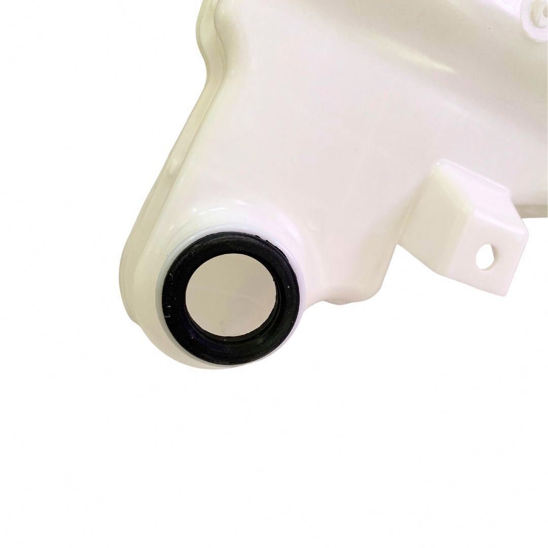 Cooling System Windshield Washer Tank Bottle Reservoir for Toyota Hilux Revo VIGO 2015-2017 Auto Parts