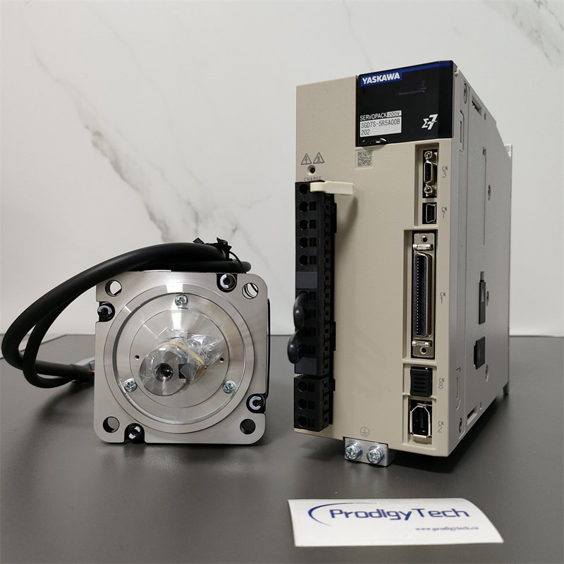 Auto Parts Yaskawa Servo Motor SGM7J-04AFC6E Servomotor
