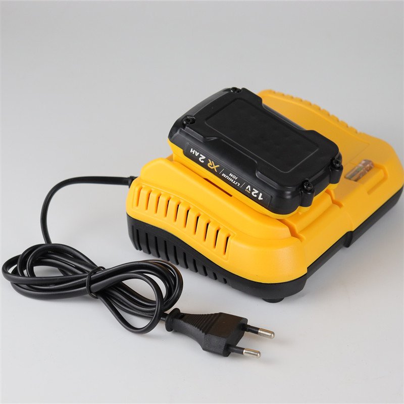 Infrared Ray Lazer Level Green Beam Laser Cross 12 Lines Self Leveling 3d Auto Rotary Construction Nivel Laser Level DW088-2