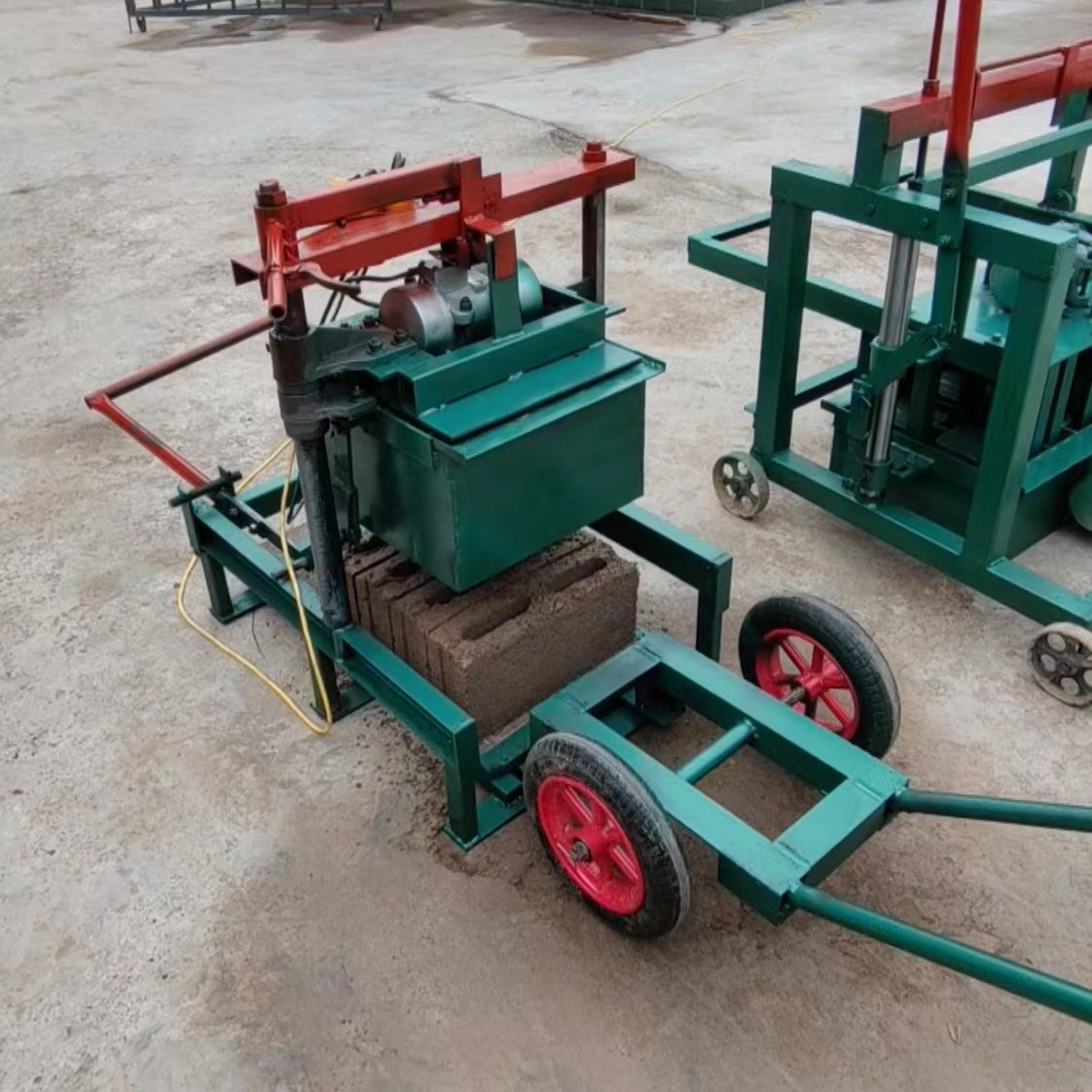 Fly Ash Cement Concrete Moulding Block Machine Small Brick Making Machine 4 Inch Brick Making Machine
