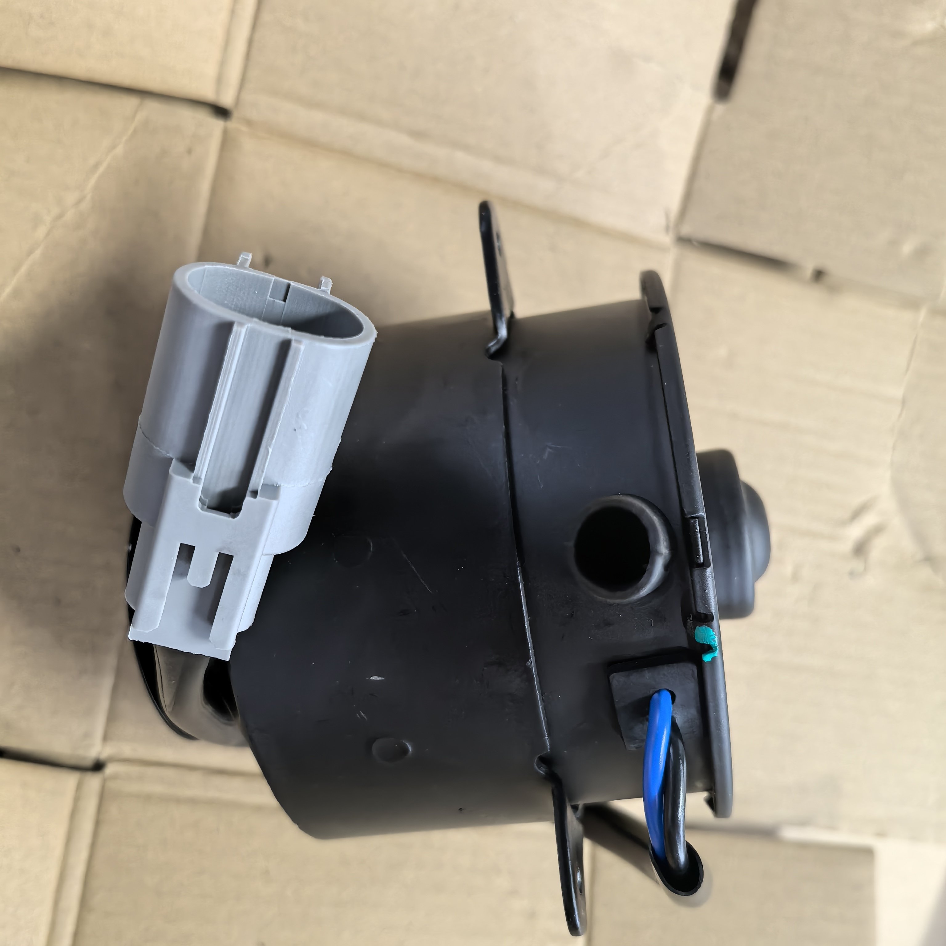 Haoxiang Auto Part High Quality Cooling Fan Motor 162500-7723 16363-74030 for TOYOTA AE101 EXY10 KIA RIO