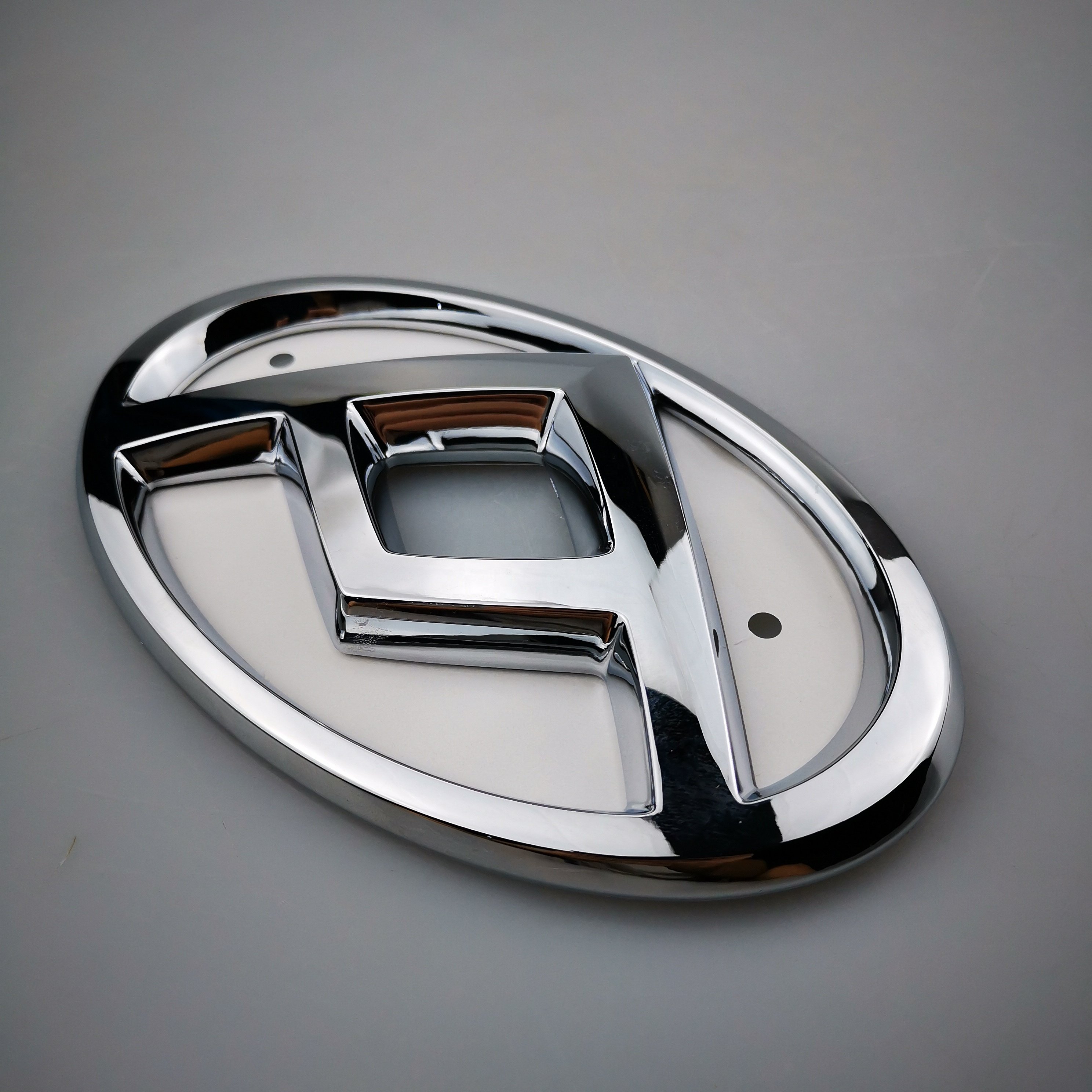 SAIC MAXUS G10 Backend logo C00018964
