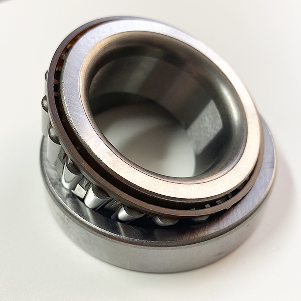 High Quality NSK Auto Bearings New Small Tapered Roller Bearing BT1B 329013 A/Q High Performance