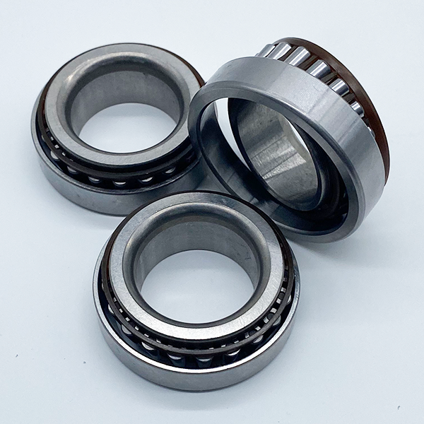 High Quality NSK Auto Bearings New Small Tapered Roller Bearing BT1B 329013 A/Q High Performance