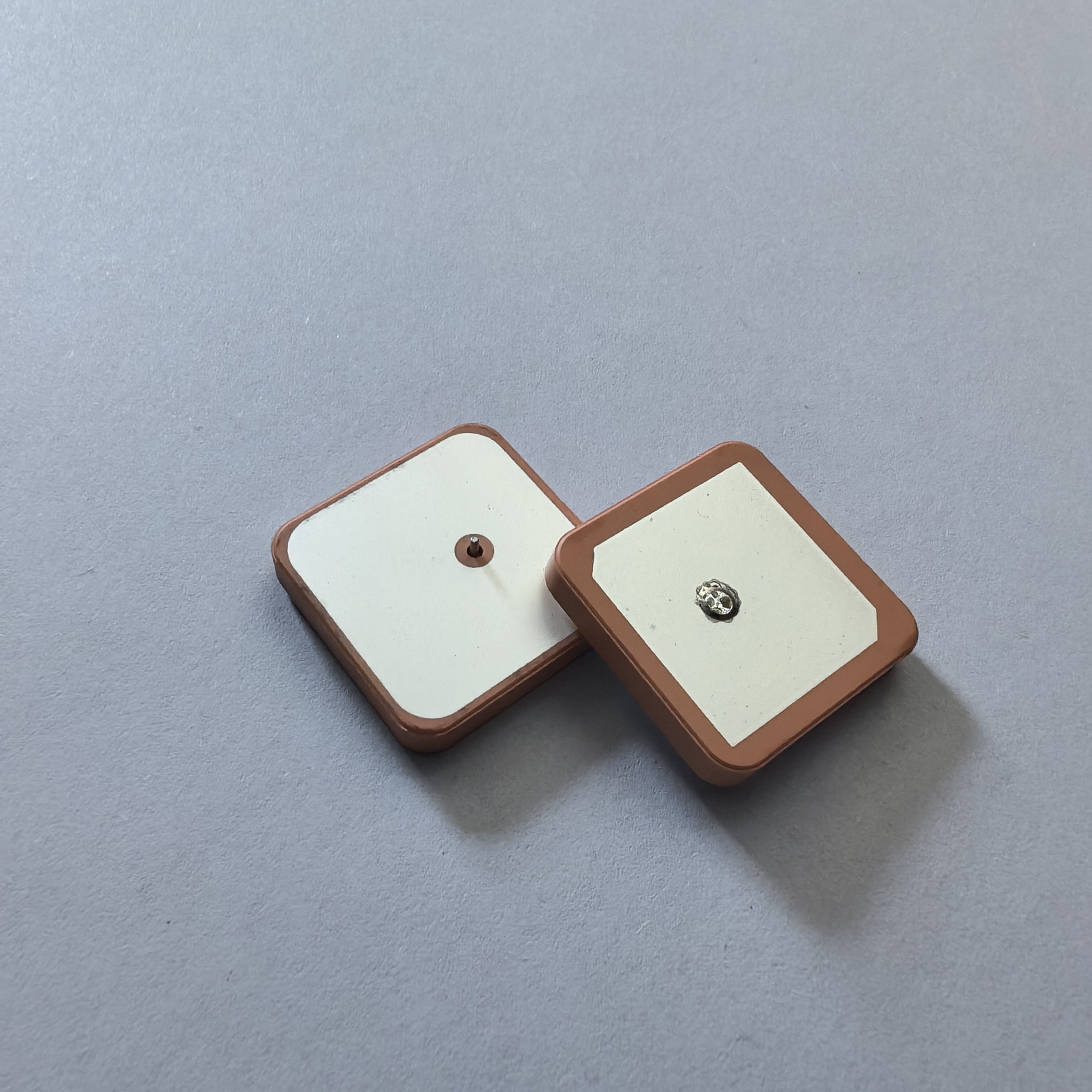 JCDZ 1575MHz Dielectric Passive Cheap Car GPS Tracker Built in Patch Antennas From Jiaozuo Jinchuan Electronic Technology