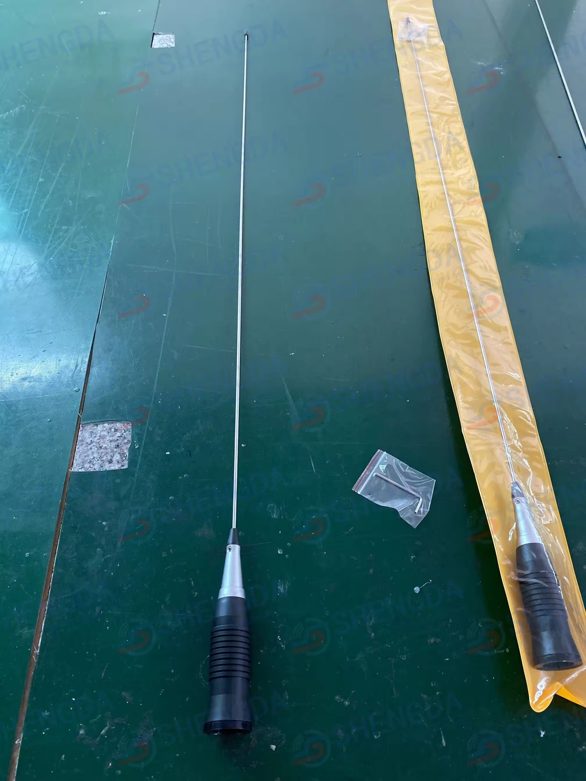 SD-147 120cm 4dBi CB Antenna 27MHz CB Radio Antenna for mobile radio Car Truck Communication Antenna
