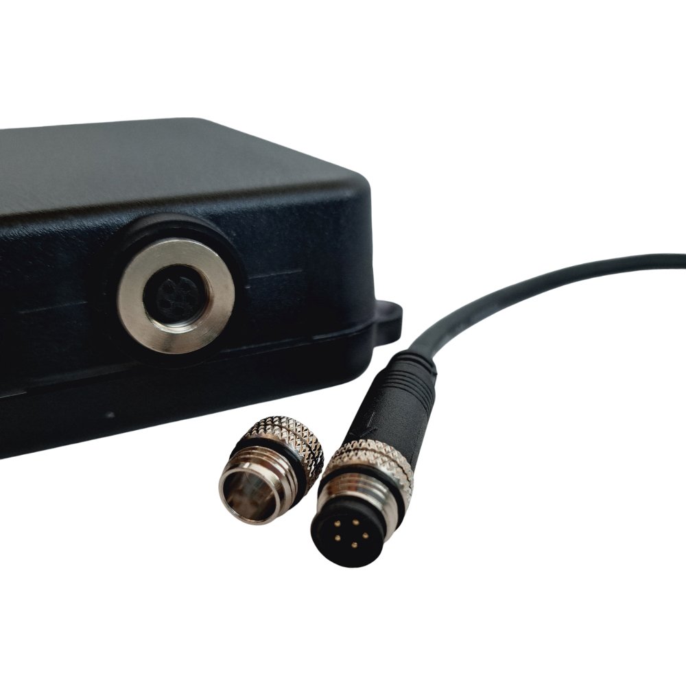Taiwan Quality Compact LTE CAT M1 GPS Tracker Built-In Antennas and a 5000 MAH Li-Ion Battery