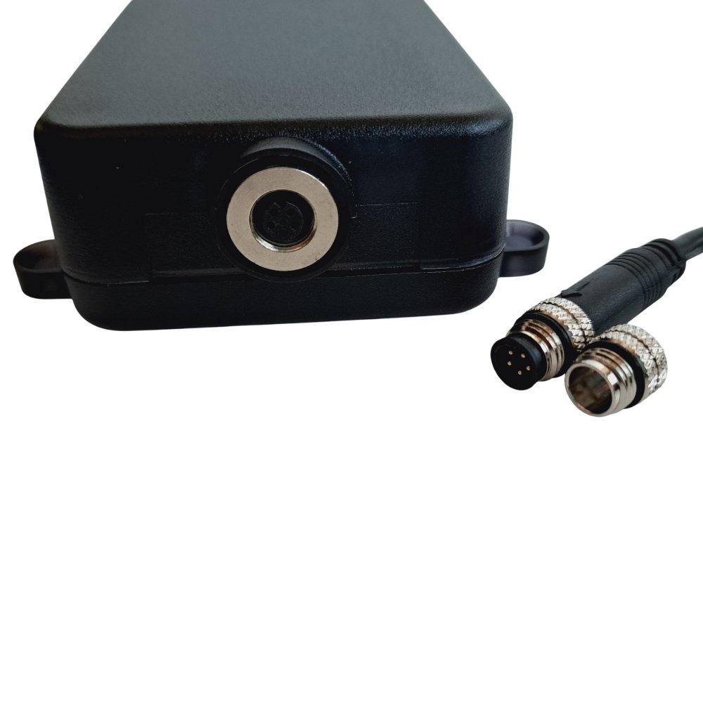 Taiwan Quality Compact LTE CAT M1 GPS Tracker Built-In Antennas and a 5000 MAH Li-Ion Battery