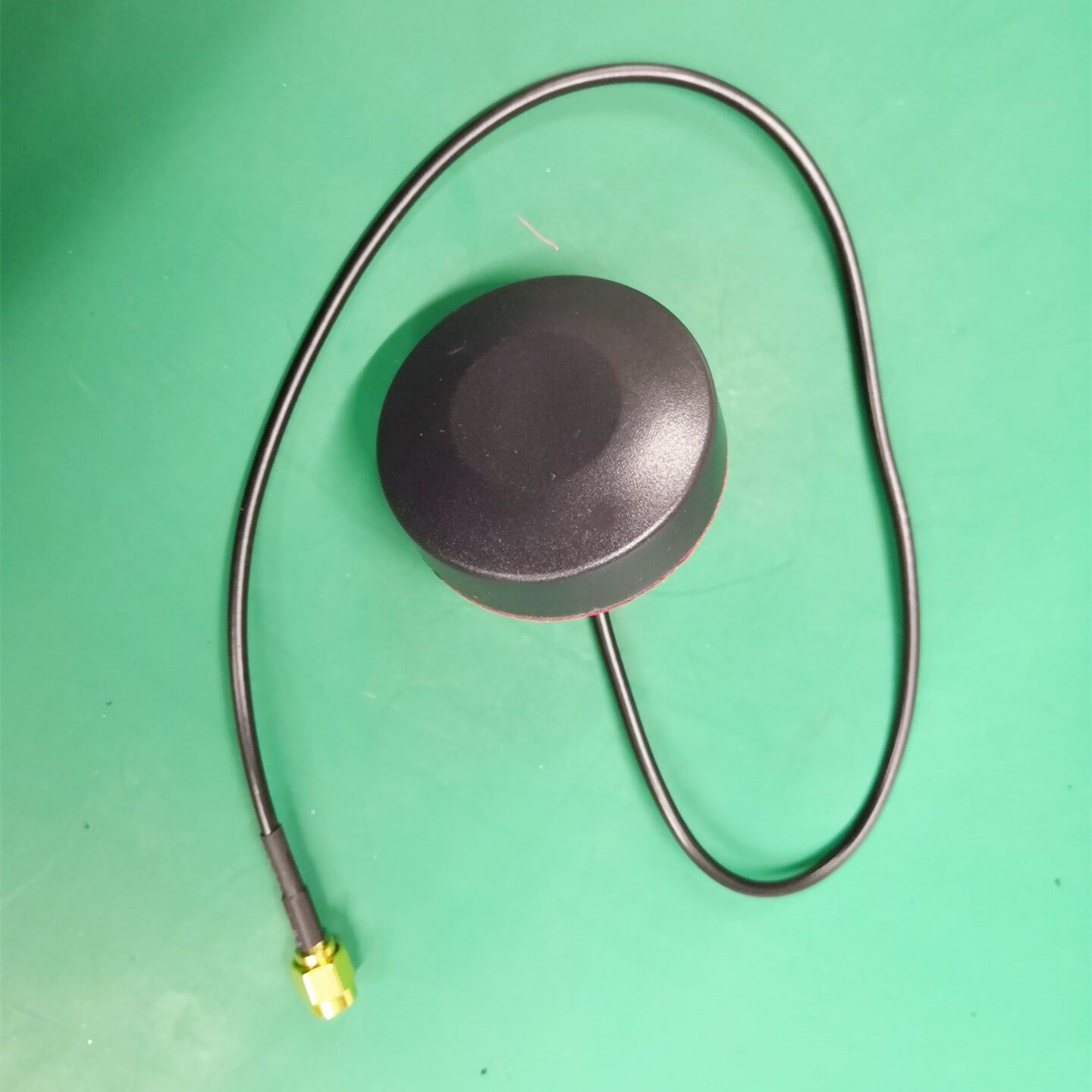 sma male waterproof outdoor use screw mount small size high gain active gps antenna IP67 roof mount gps car antenna