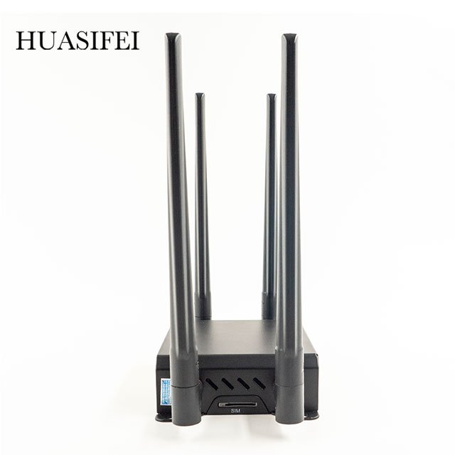 WE826-Q 4g Modem Industrial Wireless Wifi Router for Car with Ec25-e Ec25-af Ep06-e Ep06-a Modem