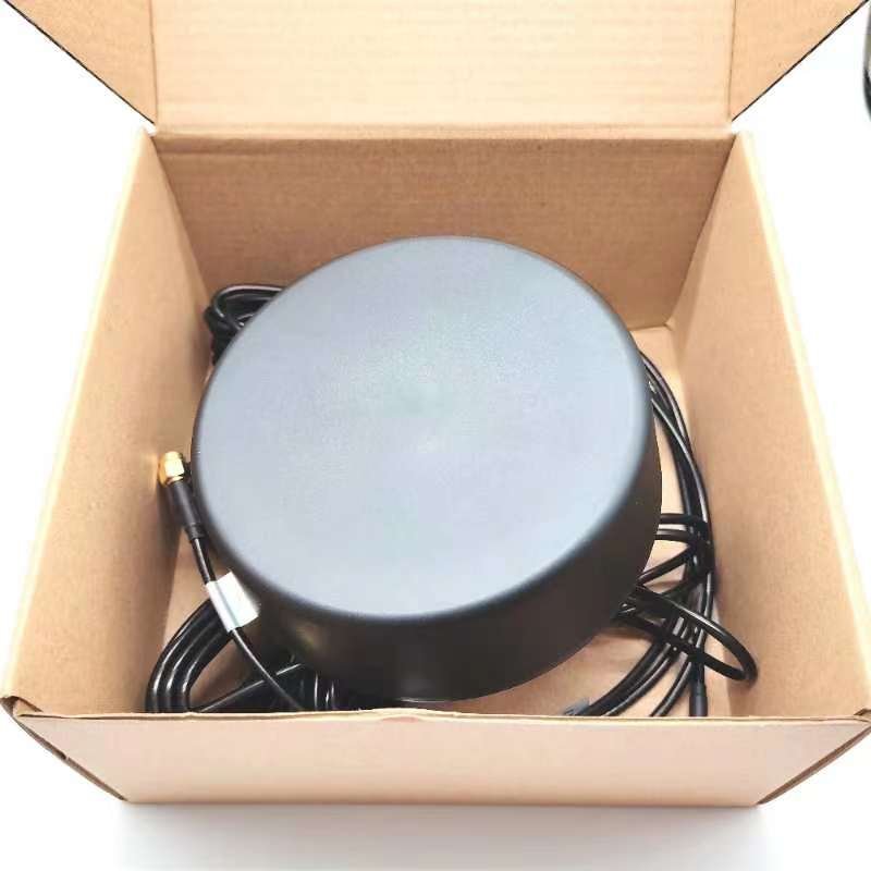 5G 4G lte 4 in 1 mimo combo antenna Waterproof screw mounting vehicle sma 4 in 1 car antena for fleet management