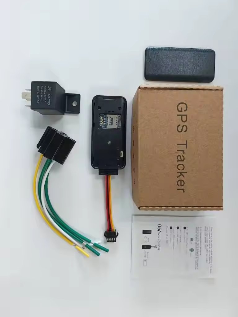 4G Car Tracker with Microphone Vehicle Tracker OEM ODM Factory Car GPS Tracking Device for Car with Fleet Management