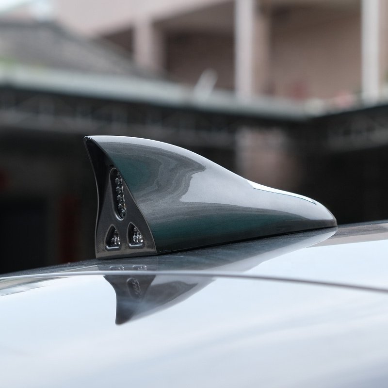 New Solar Magnetic Car Antenna Shark Fin Roof Tail Flashing LED Car Warning Lights Remote Control Vehicle Accessories D10B