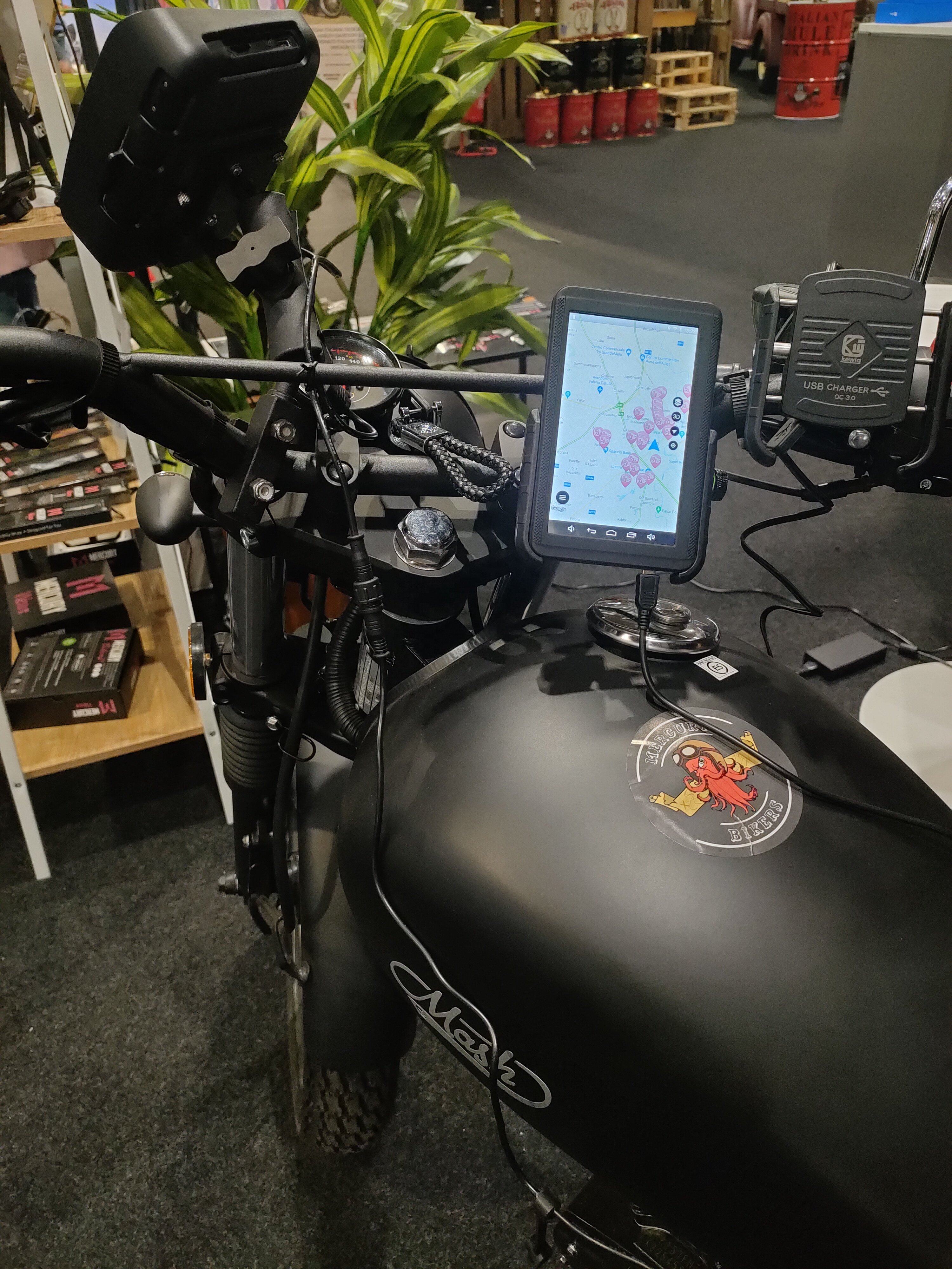 5 Inch Sunlight Readable LCD 16GB Waterproof Android Bike Motorcycle GPS Navigation for BMW Honda