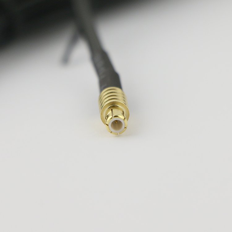 1575.42 MHz 28dBi External Car Active GPS Antenna MCX/ MMCX straight/ right-angled connector