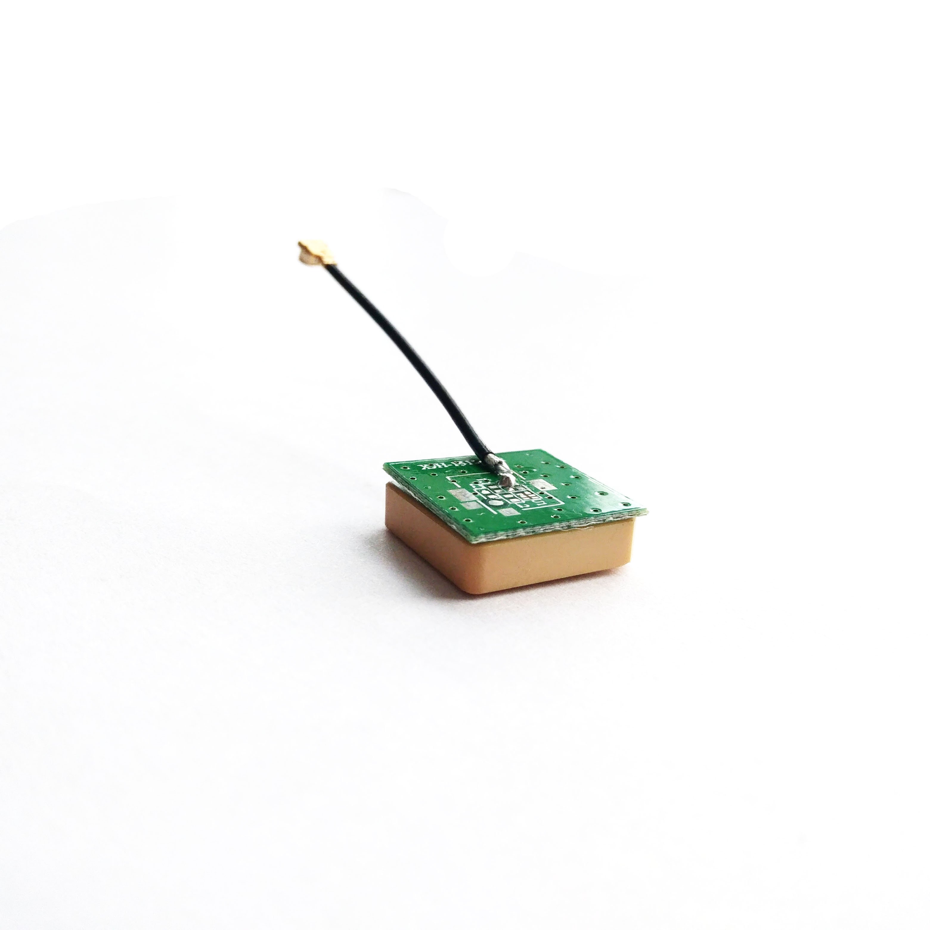 25*25mm 1575.42MHz Patch Active Internal Ceramic GPS Antenna