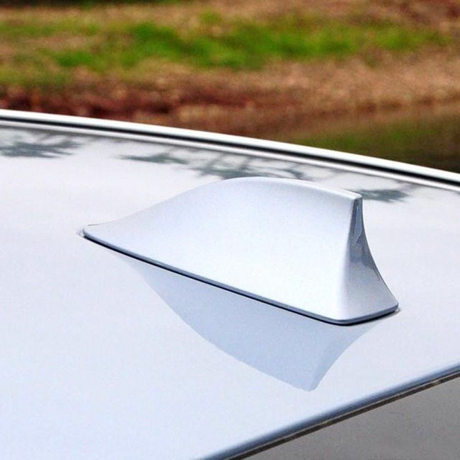 Universal Car Shark Fin Antenna FM AM Radio Signal Aerial for VW Ford BMW Nissan Toyota Skoda Honda KIA Hyundai