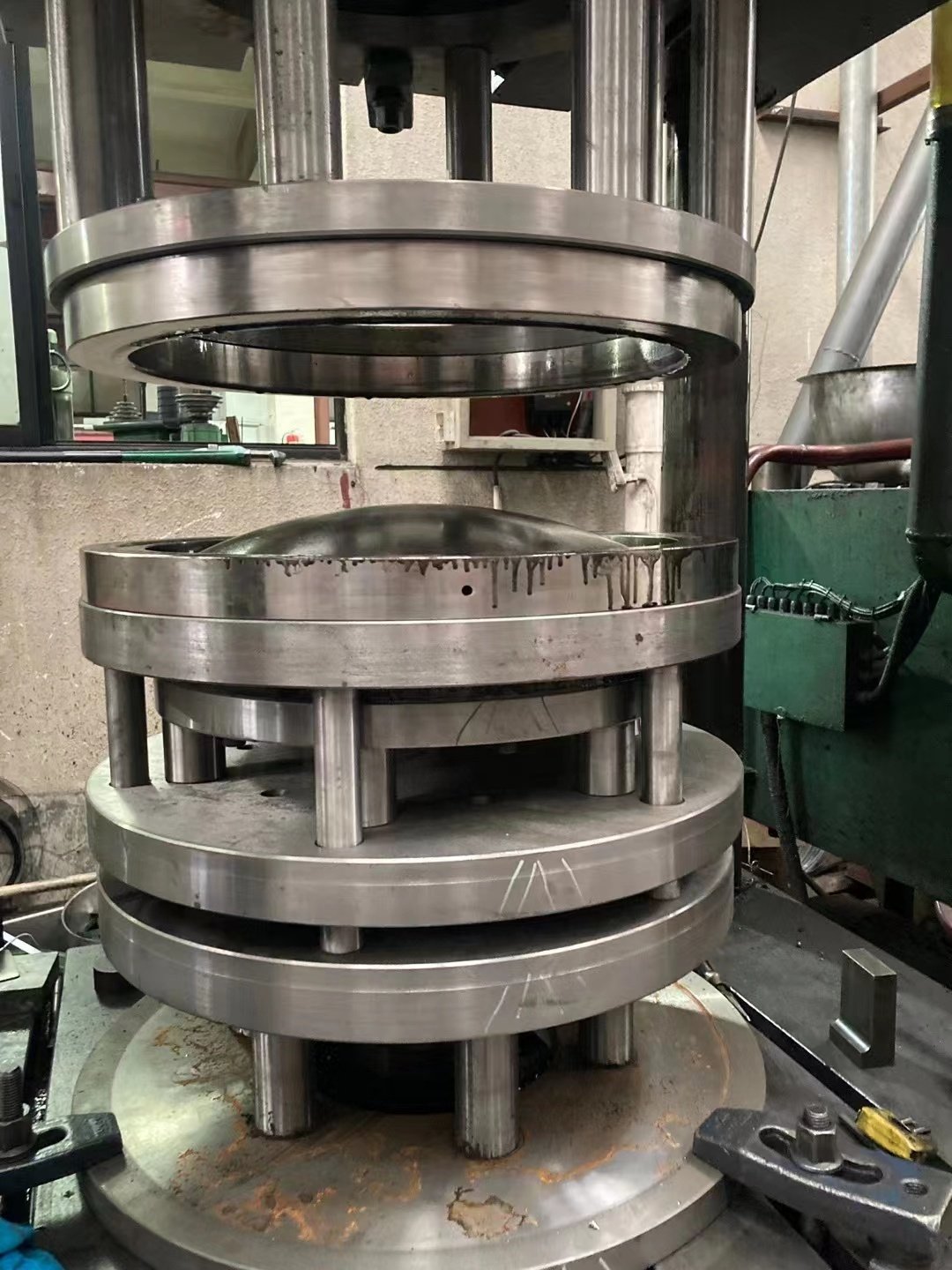 200 Tons Hydraulic Press Metal Stretching Deep Drawing Hydraulic Press Four Column Hydraulic Press