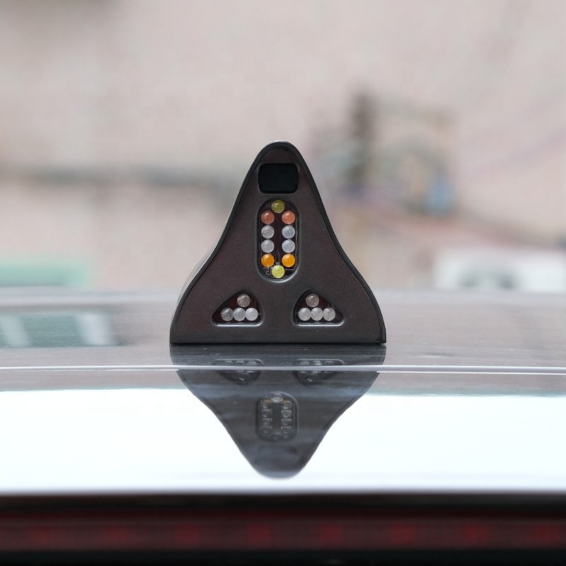 New Solar Magnetic Car Antenna Shark Fin Roof Tail Flashing LED Car Warning Lights Remote Control Vehicle Accessories D10B