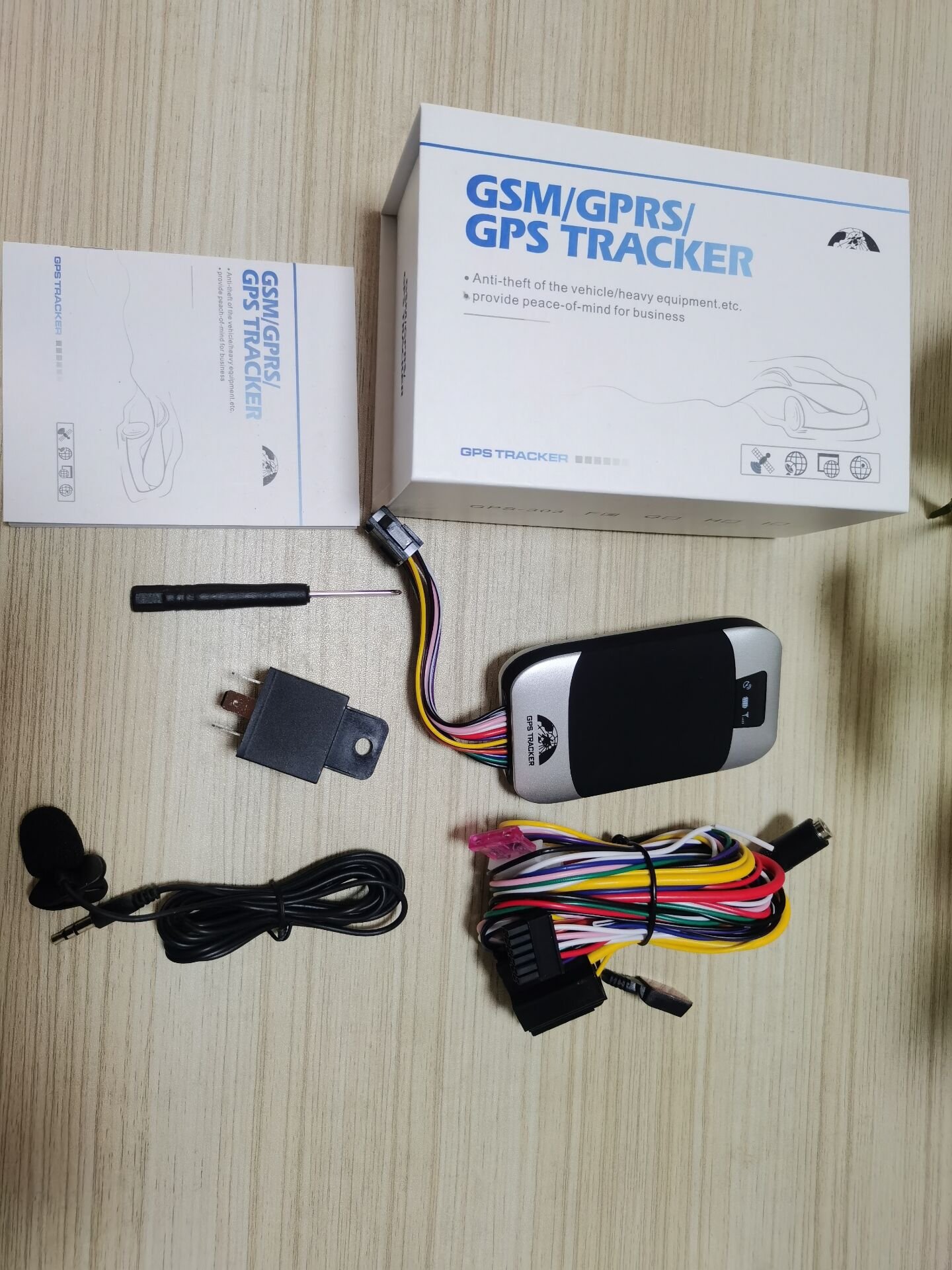 Factory Wholesale Original 2G Smart GPS Coban 303F 303G Tracker Real Time GPS Security Locator GPS Vehicle Tracker