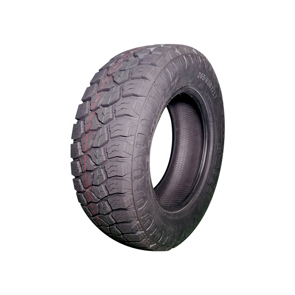 Hot Sale Light Truck and SUV Tire 265 / 65R17LT RT Pattern With White Letters