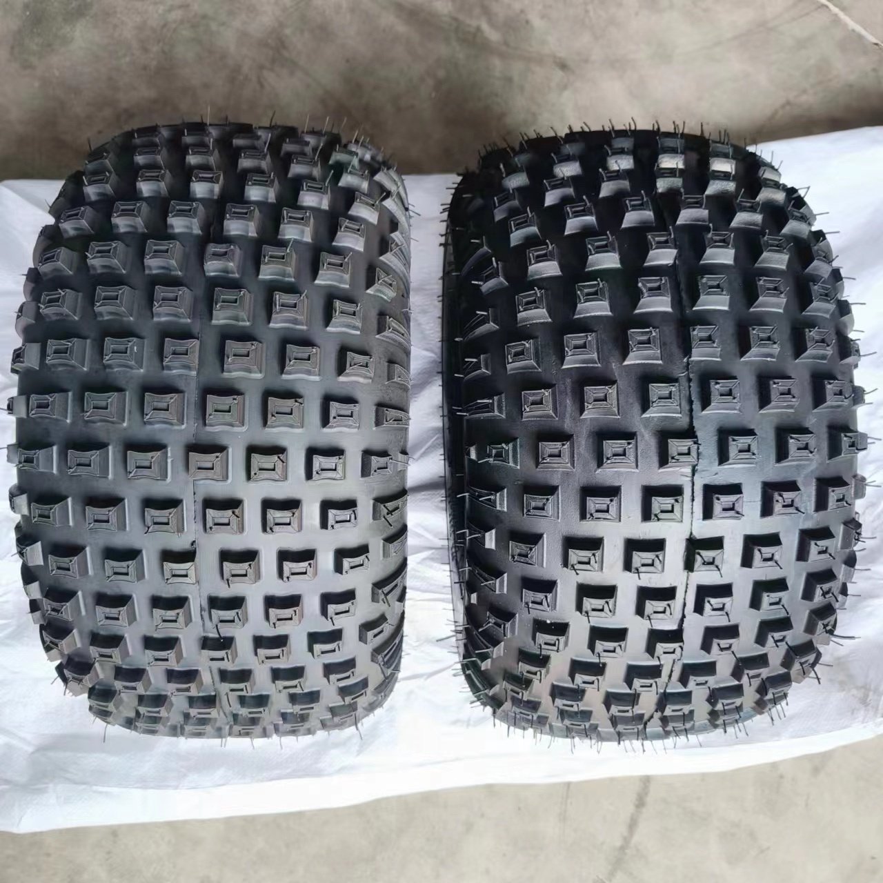 22x11-8 22*11-8 J699 6Ply TL Tubeless 8inch Trailer Atv Sport Tires Utility Utv Sxs Side by Side Trailer Tyres Could Rim