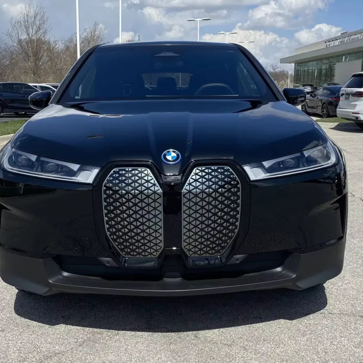2023 BMW IX XDrive50 AWD SUV Neatly Used with Automatic Transmission Ready to Drive Left Steering Leather Seats