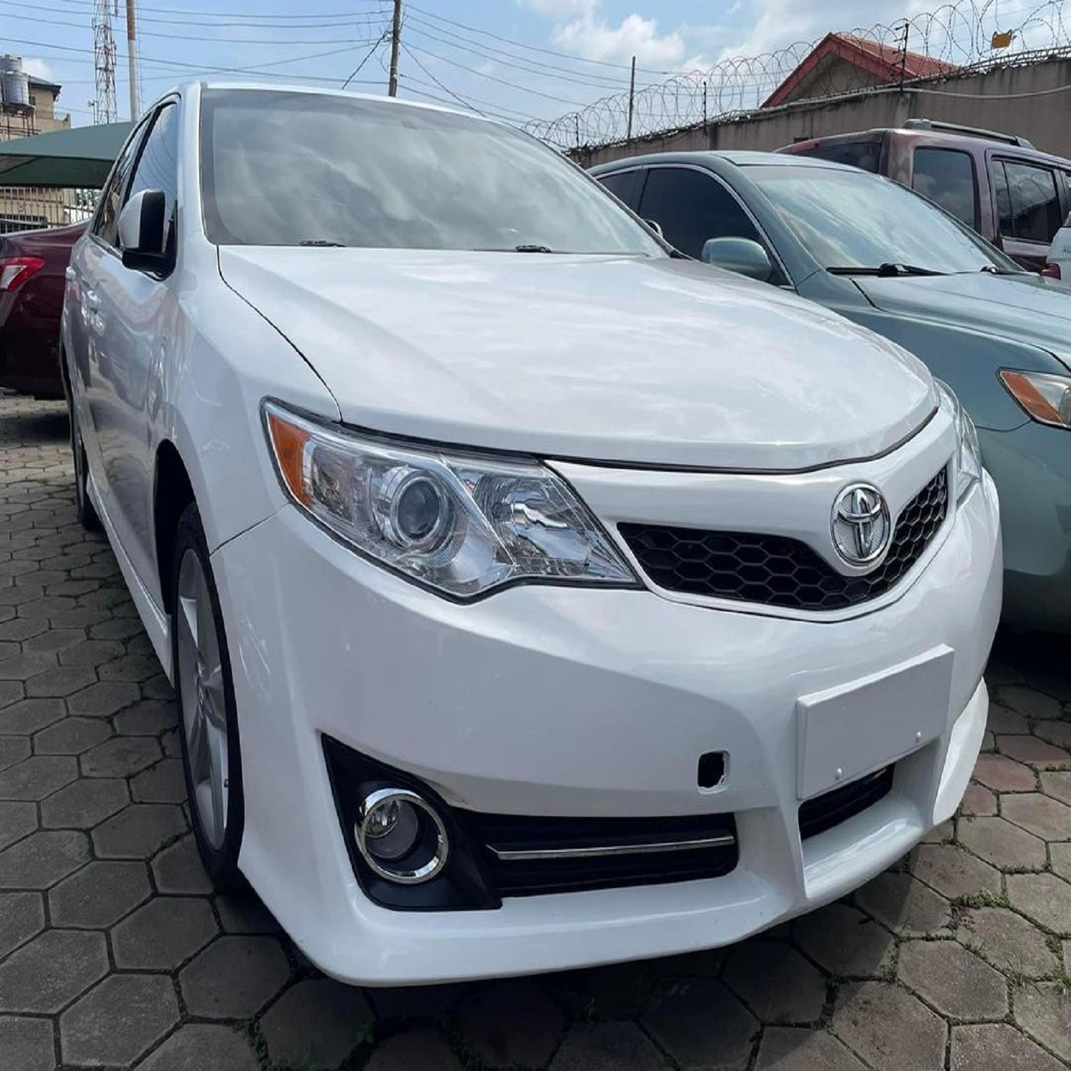 Neatly Used 2014 Toyota Camry Sport