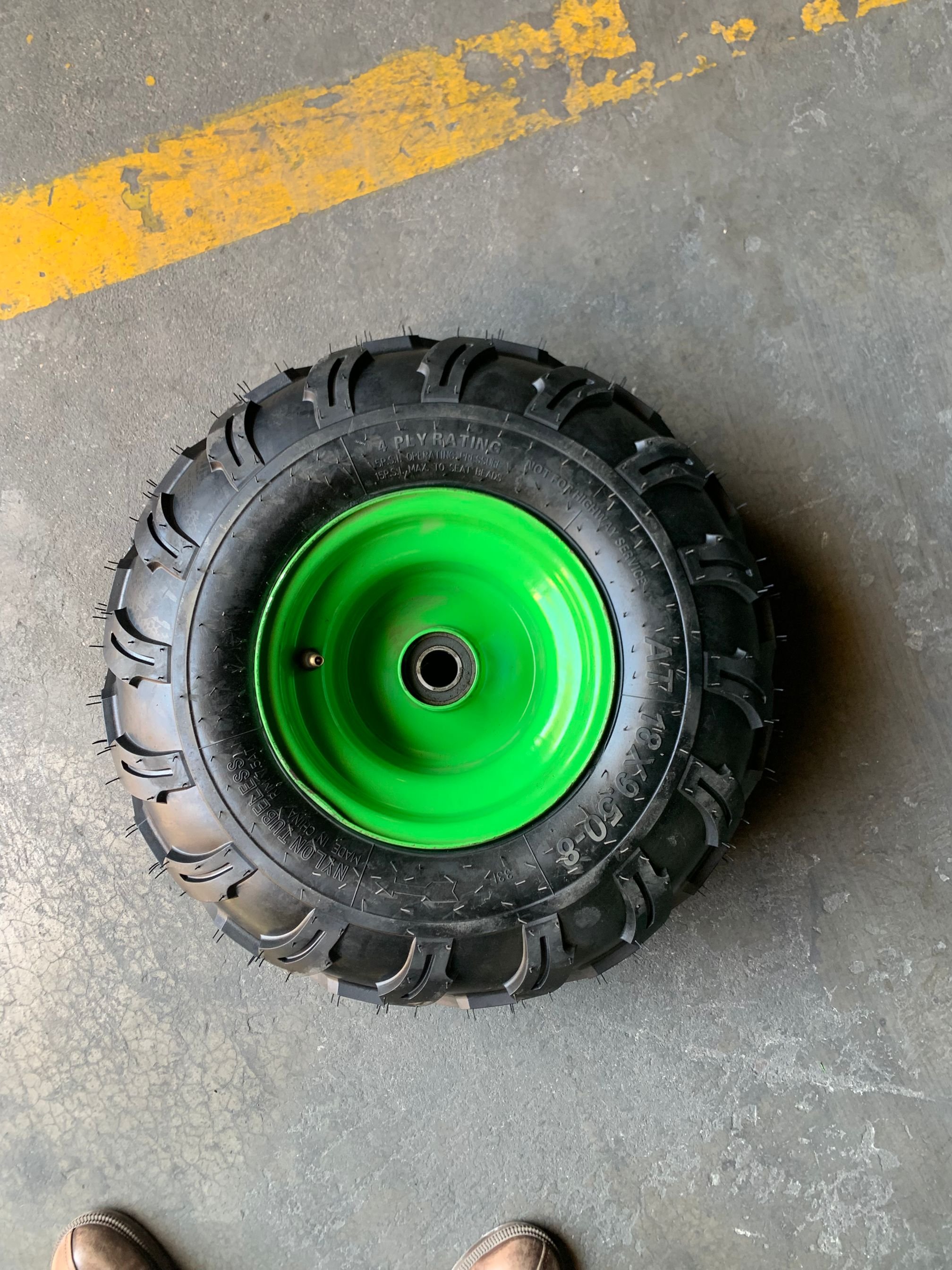Size of 18x9.50-8 ATV Tubeless Wheel Tires