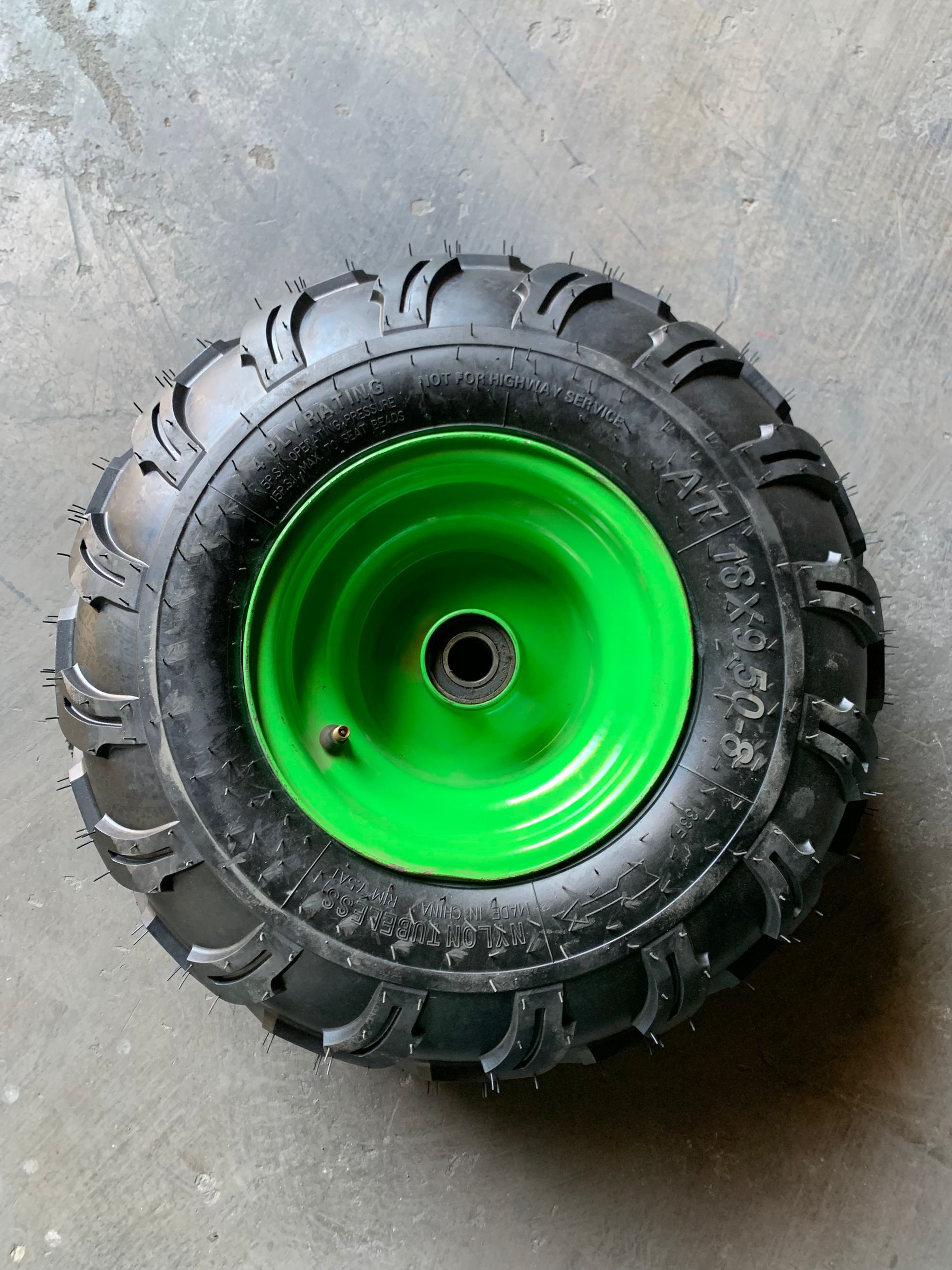 Size of 18x9.50-8 ATV Tubeless Wheel Tires