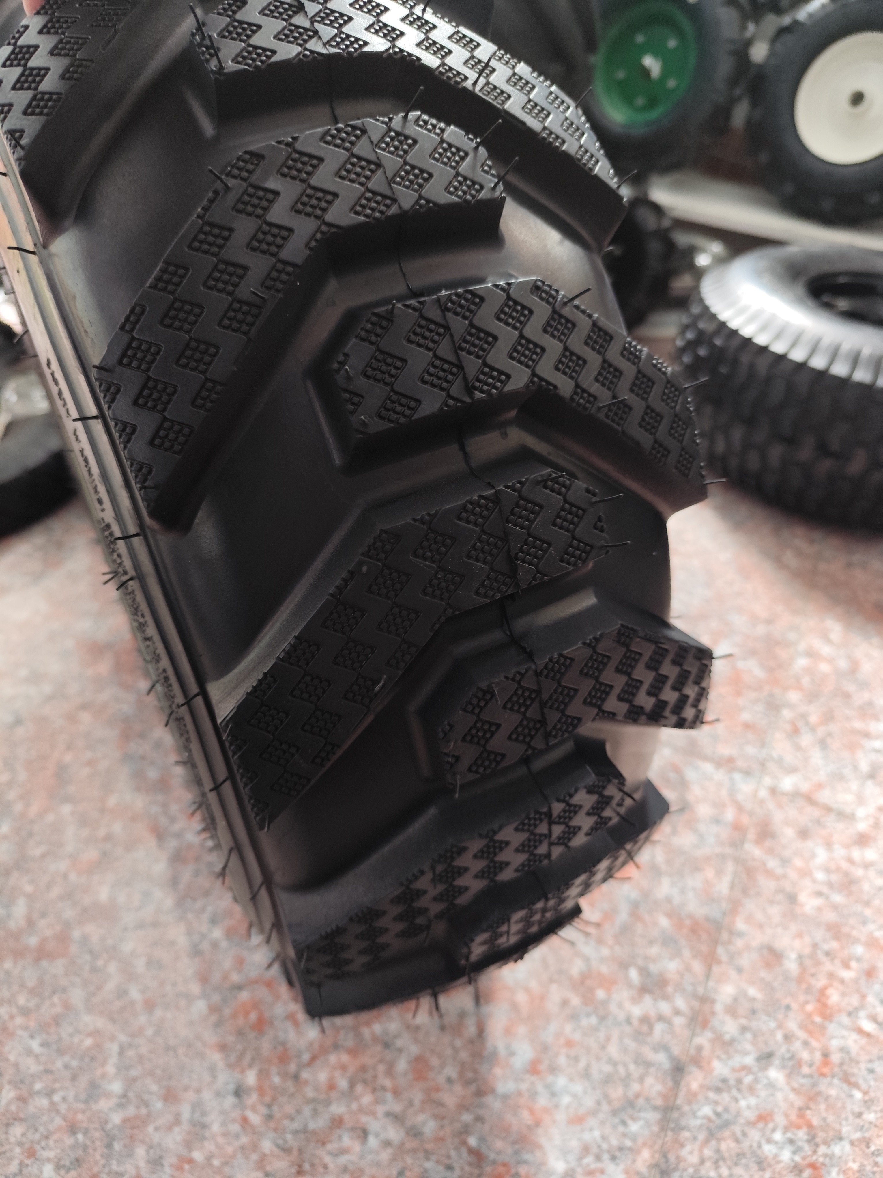China Brand Agricultural Bias Tire ATV UTV 23x8.5-12 16x6.5-8 29x12.5-15 Turf Tires