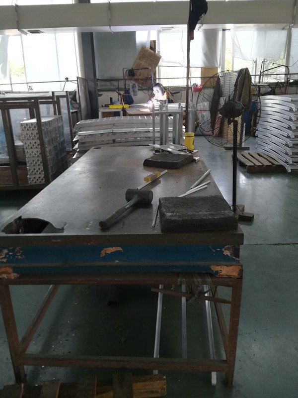 Manufacturer Supply Motorcycle Aluminium ATV Loading Ramp Pickup Truck Ramp Foldable Ramps