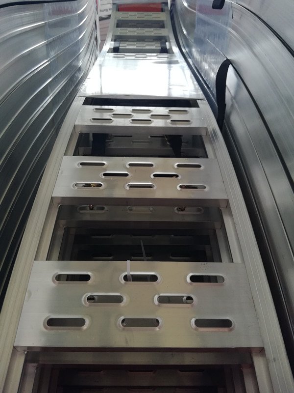 Manufacturer Supply Motorcycle Aluminium ATV Loading Ramp Pickup Truck Ramp Foldable Ramps