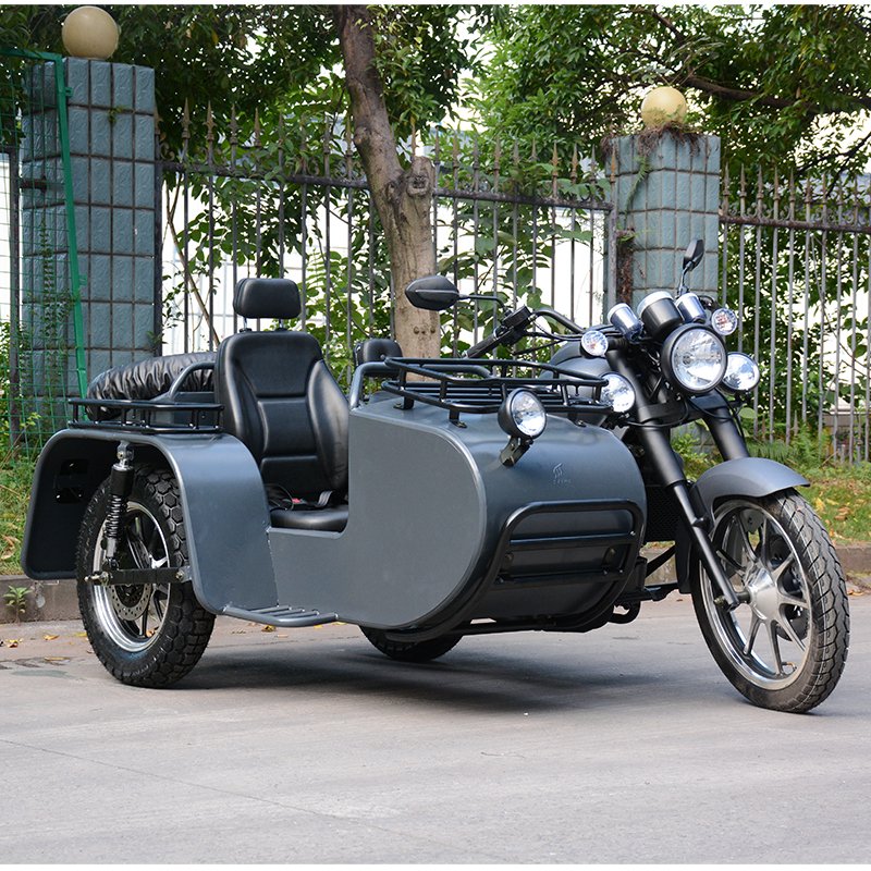 Red 300cc Water Cooled 3 Wheels Trike/petrol Motorcycle Side Car for Sale